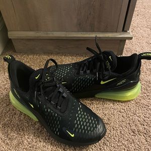 Nike air max 270 size 5.5 youth